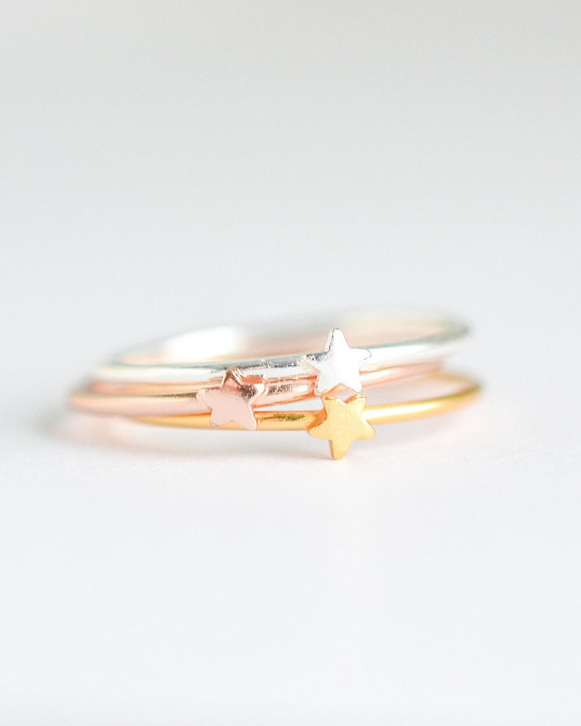 Tiny Star Ring